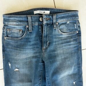 Joe’s curvy skinny ankle jeans